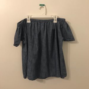 2/20💫GAP OFF-THE SHOULDER DENIM BLOUSE- size xs